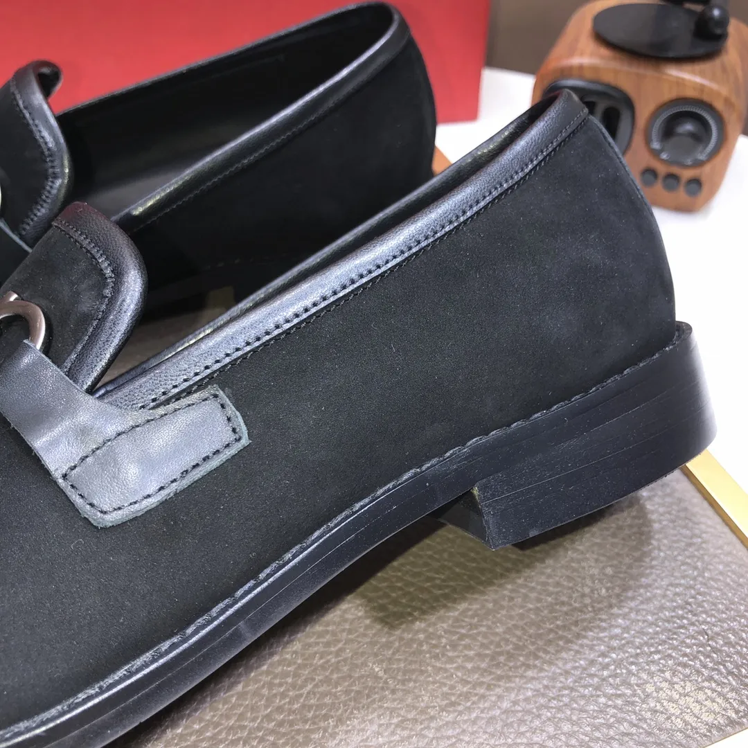 Men's shoes 💰540💰[Ferragamo/Ferragamo] (high-end Niuli) New 🍀 Ferragamo* - top version Ferragamo's classic formal leather shoes! Made of imported original cowhide, the inner top layer is comfortable cowhide lining! Original wear-resistant rubber outsole! High quality products! Code number 38-44!